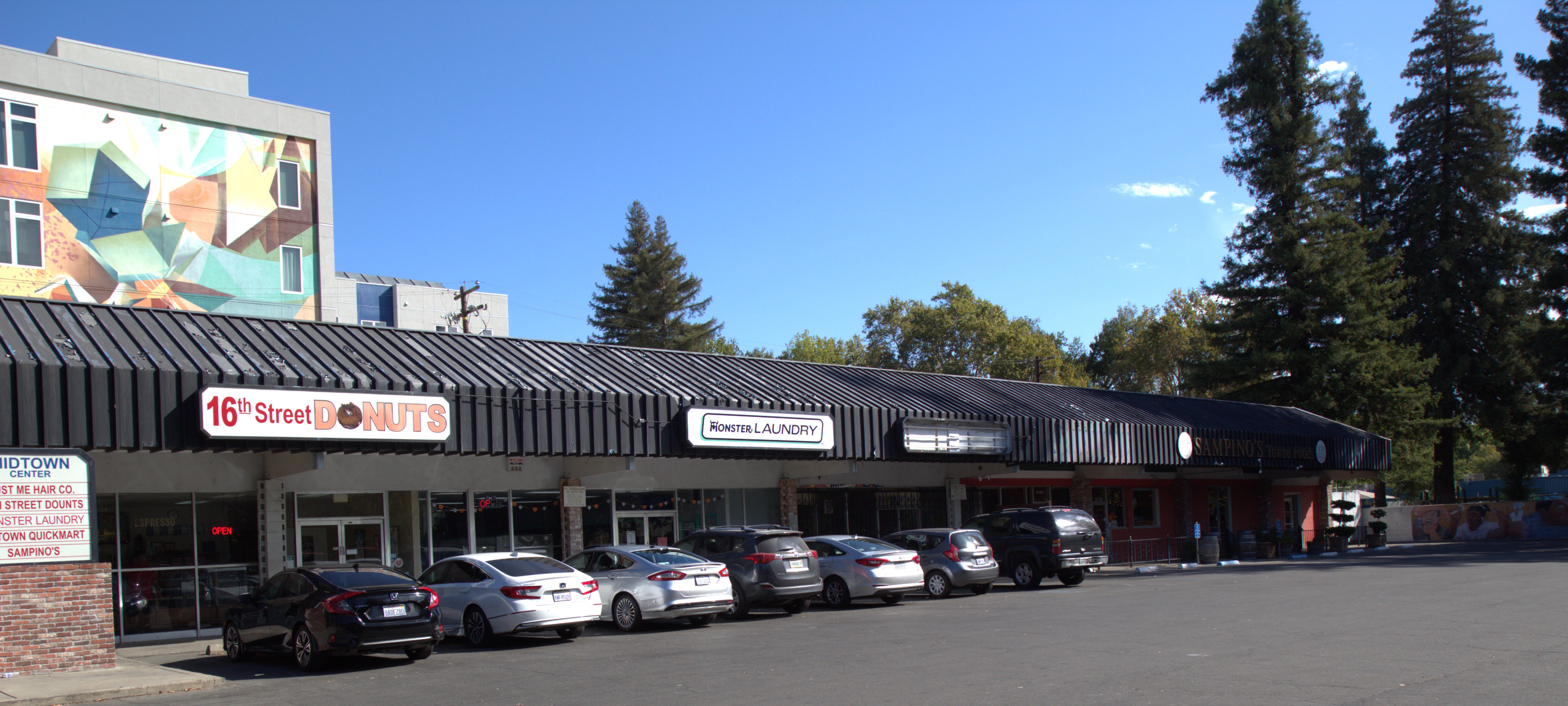 Store Front Img 4560