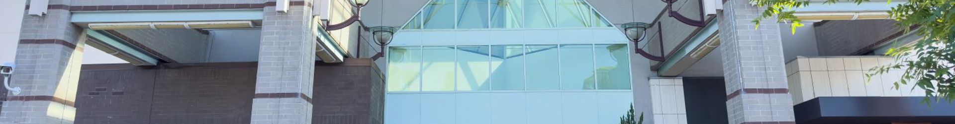 Arden Arcade Shutterstock 2350067771 Cropped